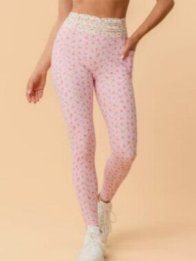 NWT Blogilates Women's Ruched Waist Leggings, Pink Floral - Medium